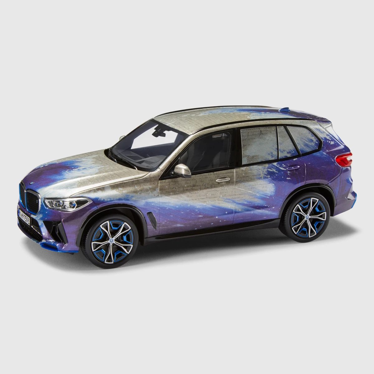 Радиоуправляемая модель BMW iX5 Hydrogen 1:18 (Art Basel 2024)